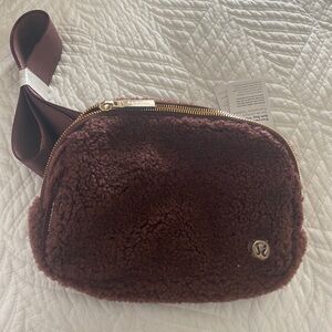 NWT Lululemon Brown Sherpa Belt Bag